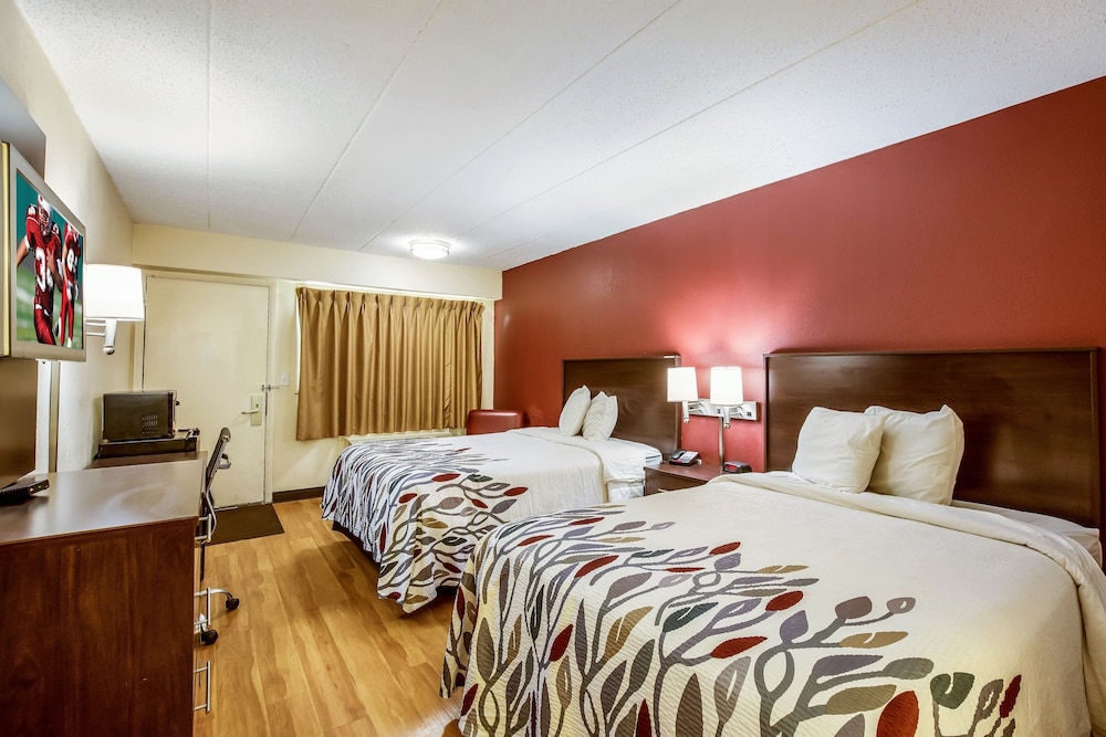 Red Roof Inn Saginaw Frankenmuth - photo 23