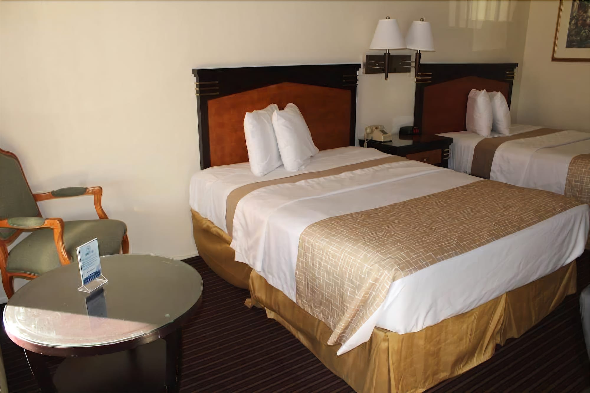 Travelodge by Wyndham Buena Park - photo 12