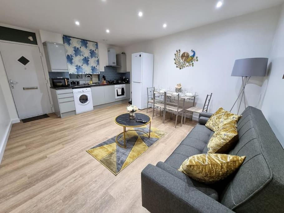 16A Ground floor setup for your most amazing relaxed stay Free Parking Free Fast WiFi — hotel in Morley