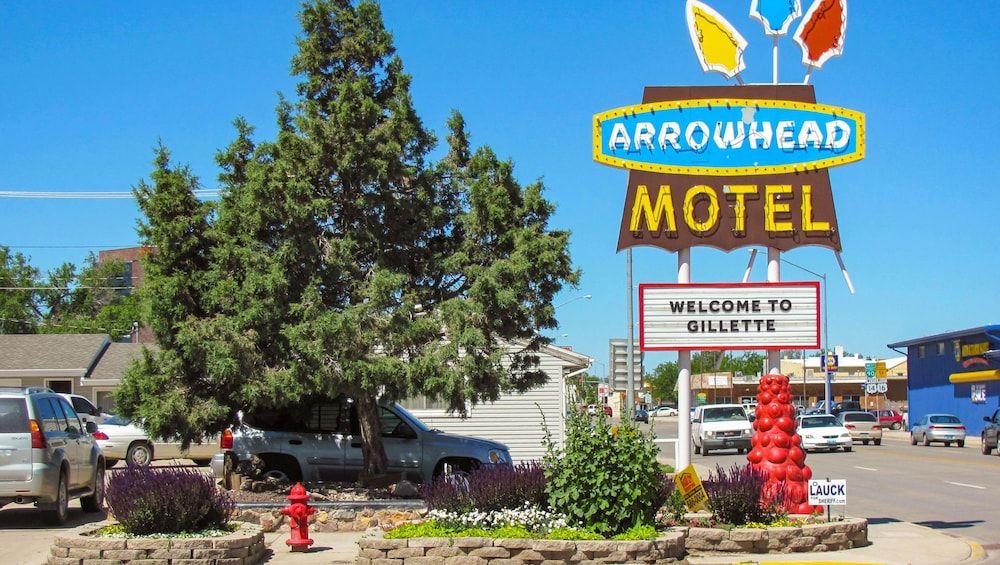 Arrowhead Motel Gillette - photo 7