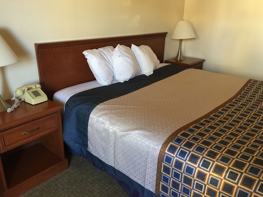 Vantage Point Inn Woodland Hills - photo 3