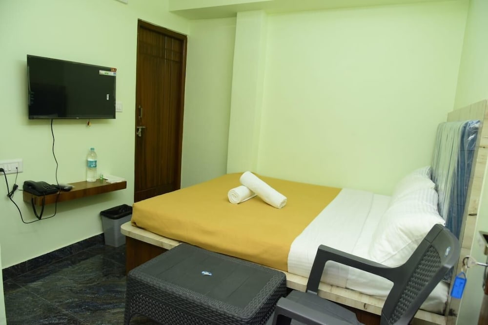 Lotus Inn - carbon neutral hotel in Bengaluru