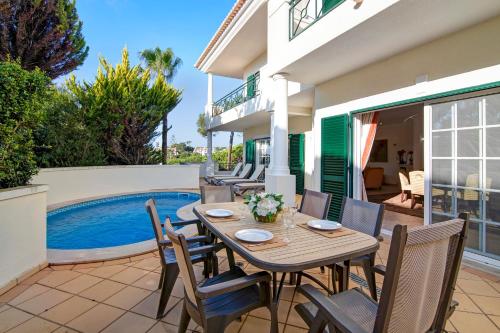 Casa Valerie — 4-Star Luxury Hotel in Almancil, Portugal