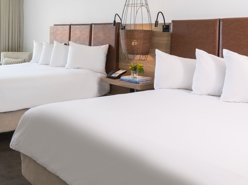 Amara Cay Resort - photo 32