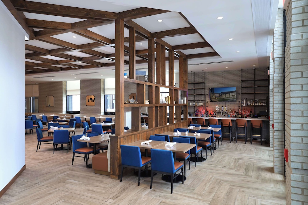 DoubleTree by Hilton Battle Creek - photo 34