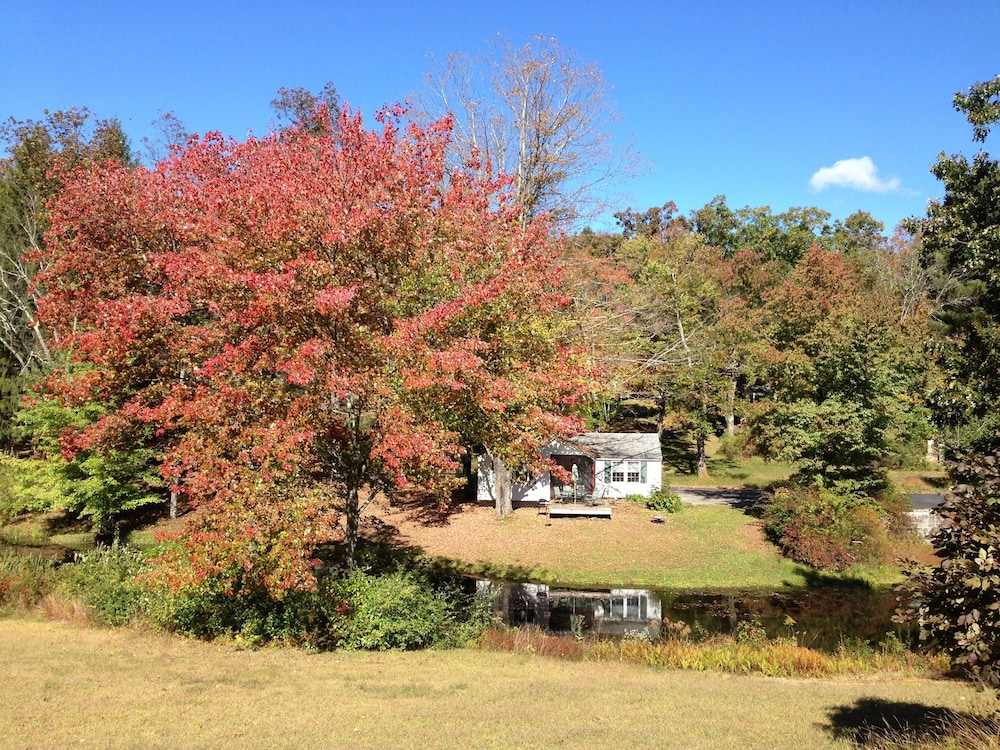 Echo Valley Cottages — hotel in East Stroudsburg