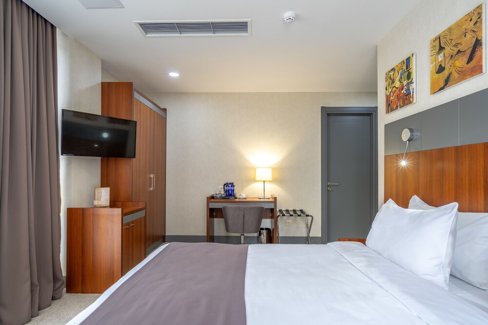 Guestroom View