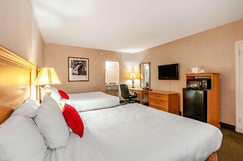 Red Lion Hotel Rosslyn Iwo Jima - photo 63