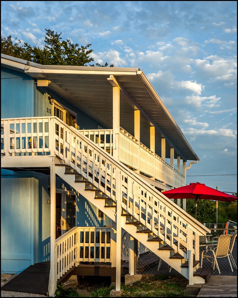 Marina Inn & Event Center - photo 36