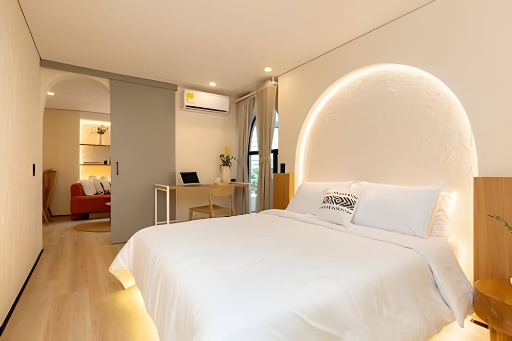 Casa fiora Laureles — 4-Star Luxury Hotel in Medellin, Colombia