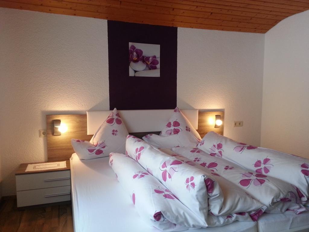 Haus Daheim — 4-Star Luxury Hotel in Umhausen, Austria