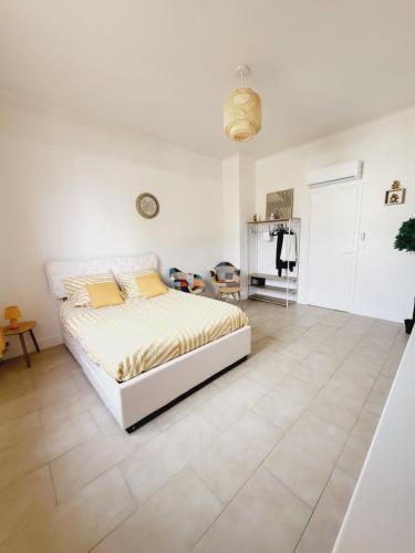 Soleil in Itteville, France