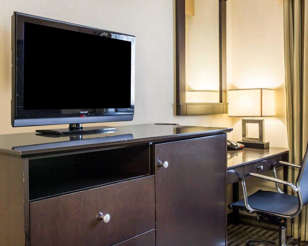 Quality Inn Woodside - photo 18