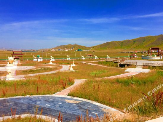 Holiday Inn Ruoergai Grand View Bay in Dazhasi, People's Republic of China