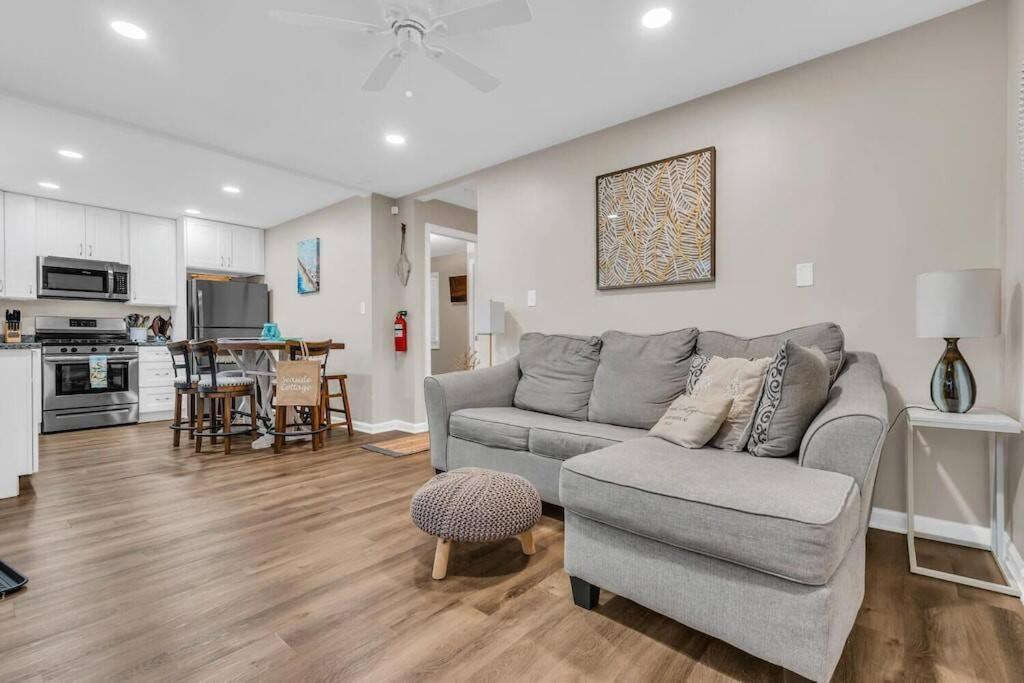 Seaside Cottage: A 'MyShoreCottage' Property — 4-Star Luxury Hotel in Seaside Heights, United States