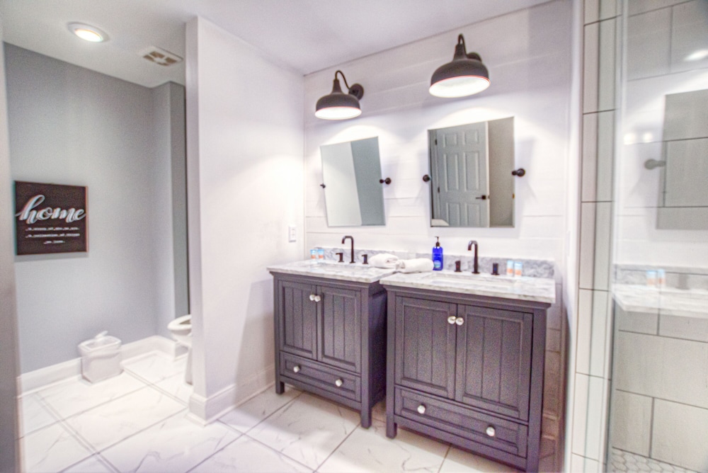 Laketown Wharf Resort by Aneliya's Rentals - photo 726