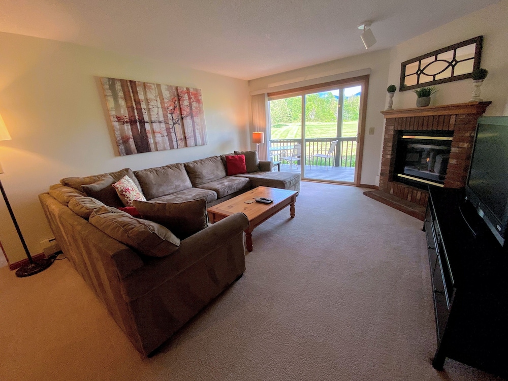S5 Renovated Bretton Woods Resort condo with beautiful mountain views Fast wifi — hotel in Carroll