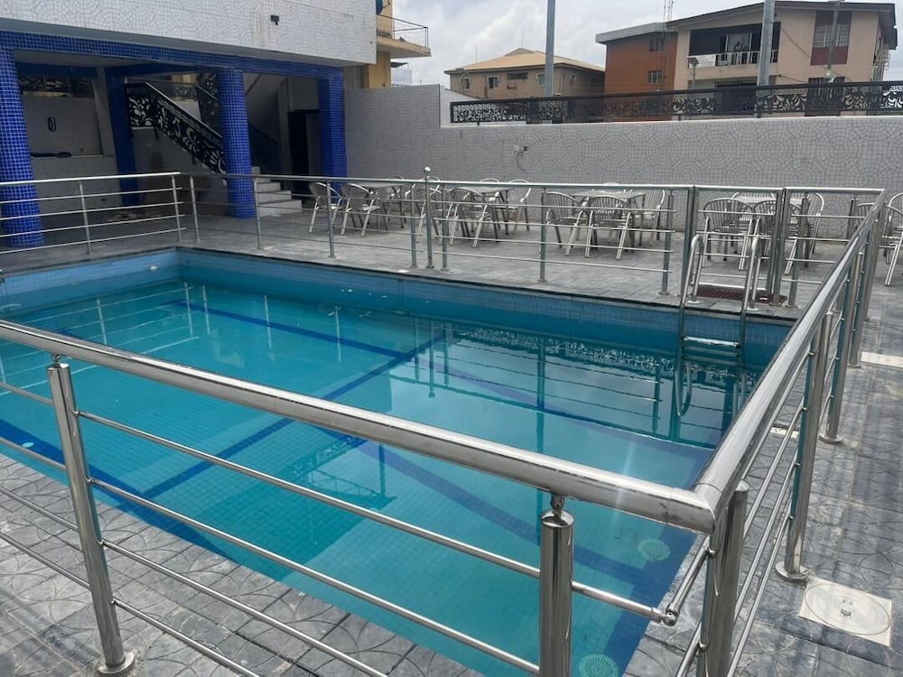 Station View Hotel — Lagos — photo 3