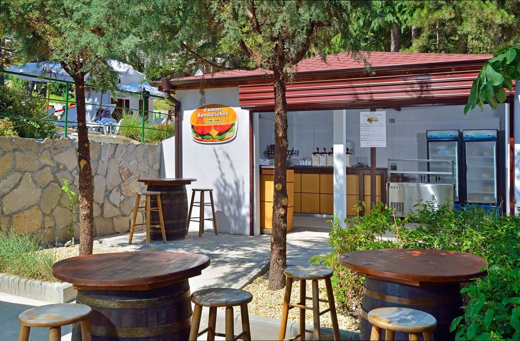 מזון ומשקאות