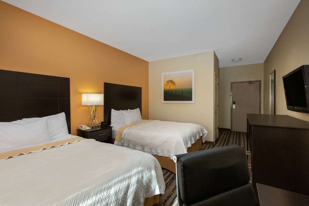 La Quinta Inn by Wyndham Lincoln Nebraska - photo 25