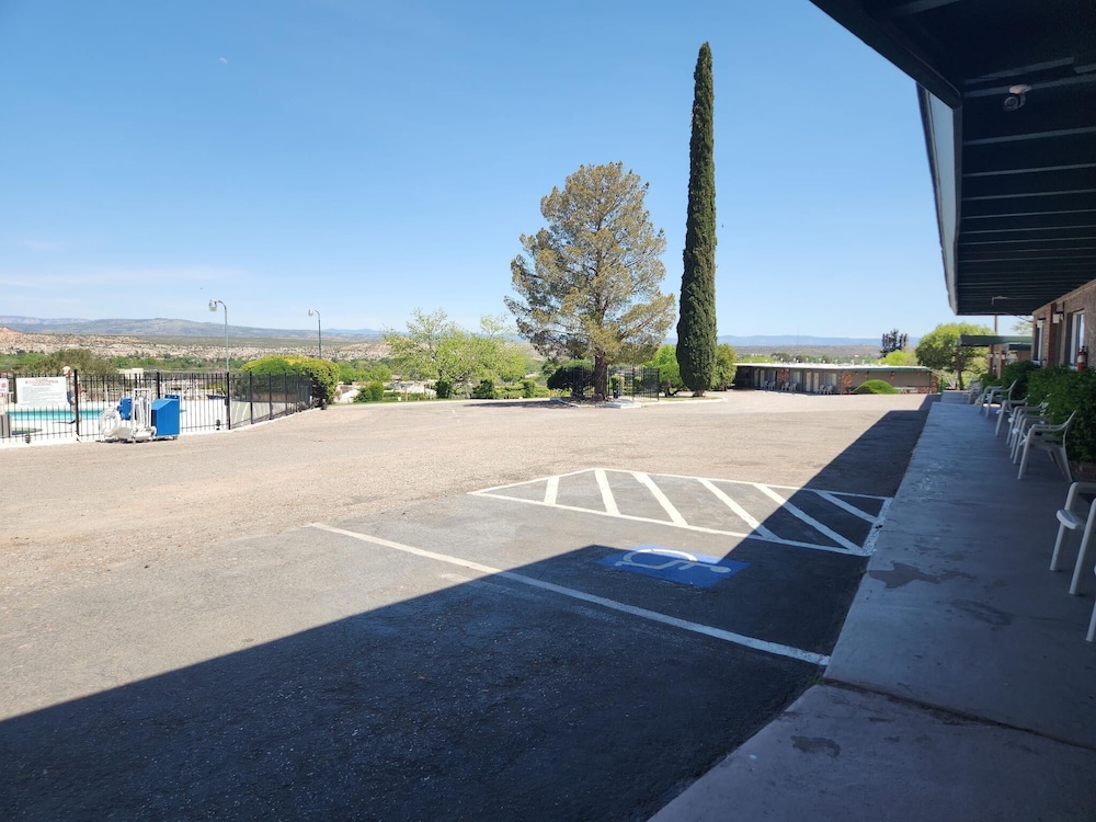 The View Motel - photo 40