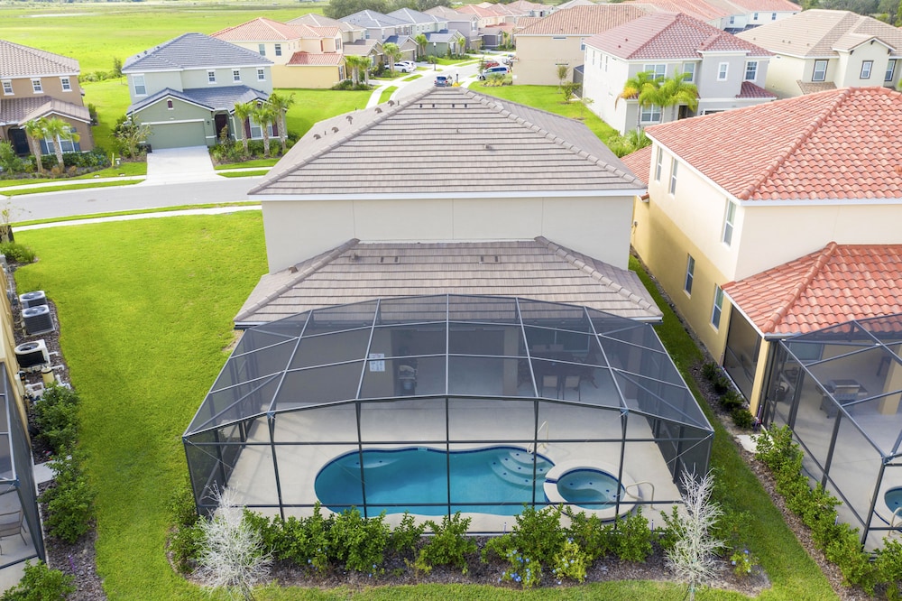 Gorgeous 5Bd w Pool & Jacuzzi @ Solterra Resort 6071 - photo 69