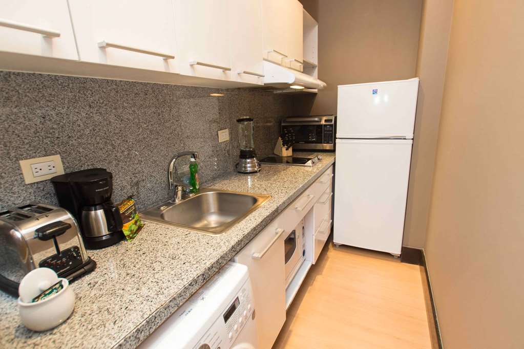 kitchenette Hau Suites Santa fe