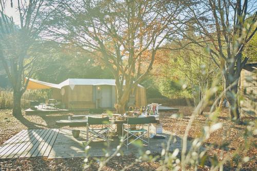 La Chaumiere Aux Faisans - carbon neutral hotel in Ablon