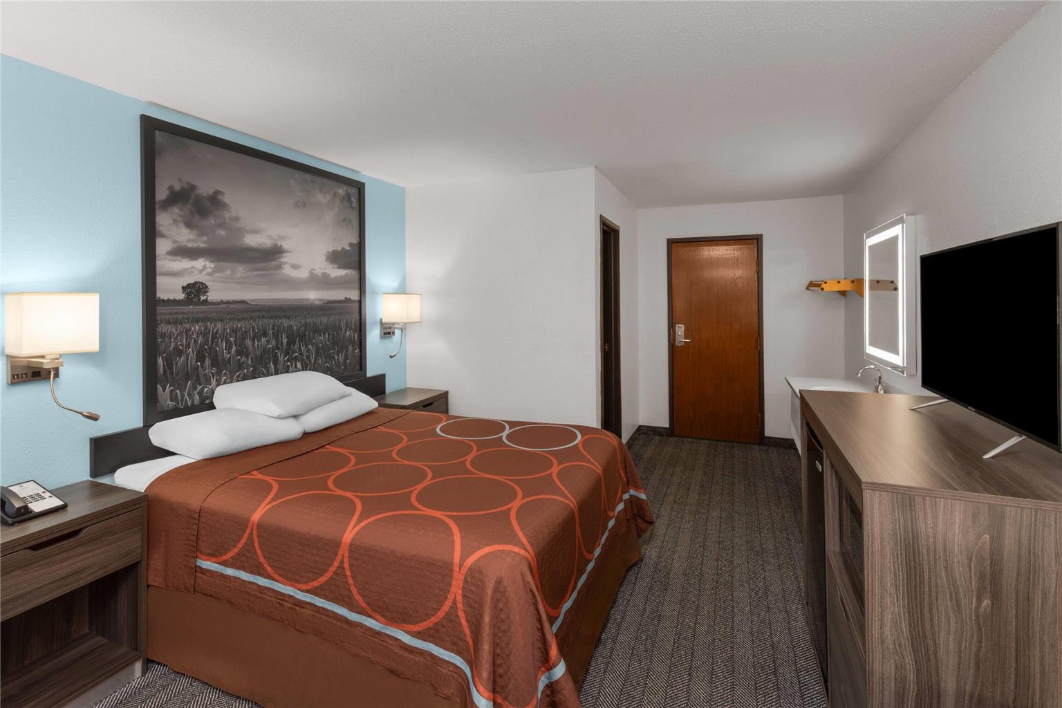 Super 8 by Wyndham Rock Port MO - photo 21
