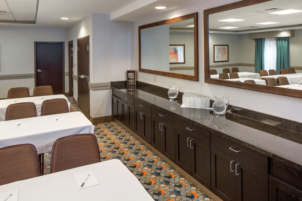 Hampton Inn & Suites Spokane Valley - photo 43