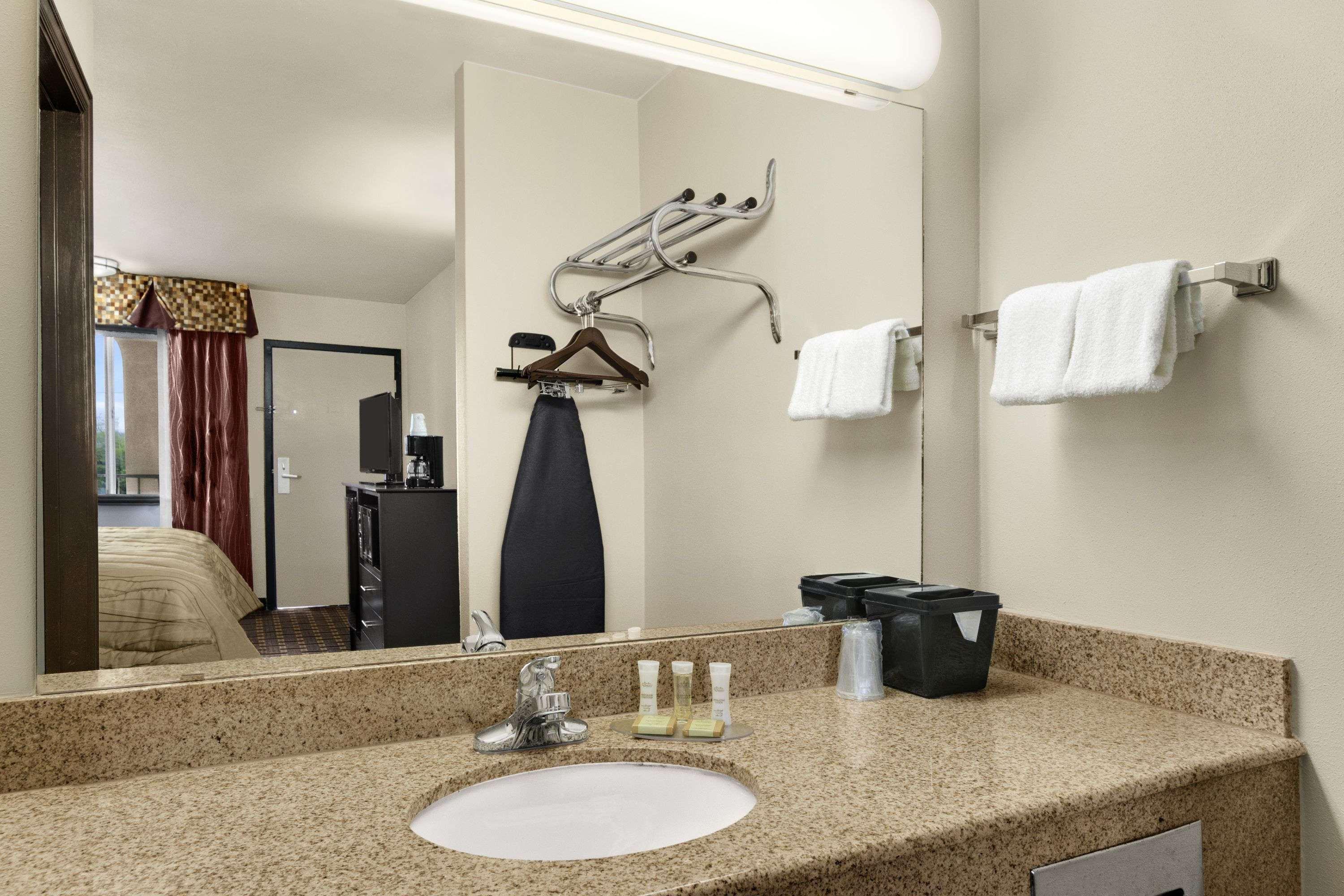 Super 8 by Wyndham Fort Worth TX - photo 23