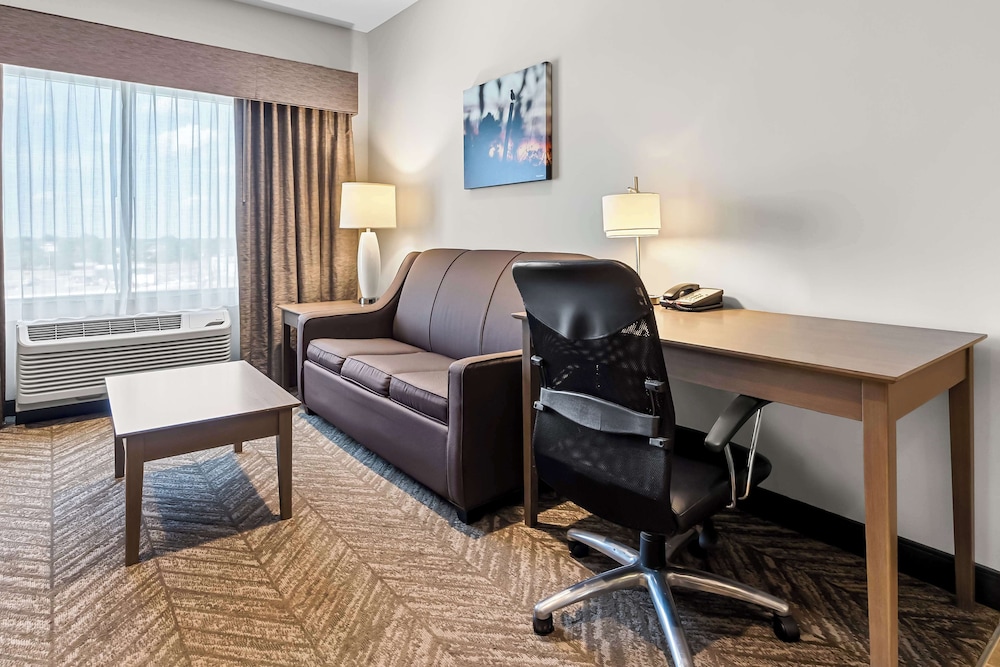 Best Western Plus Bolivar Hotel & Suites - photo 13