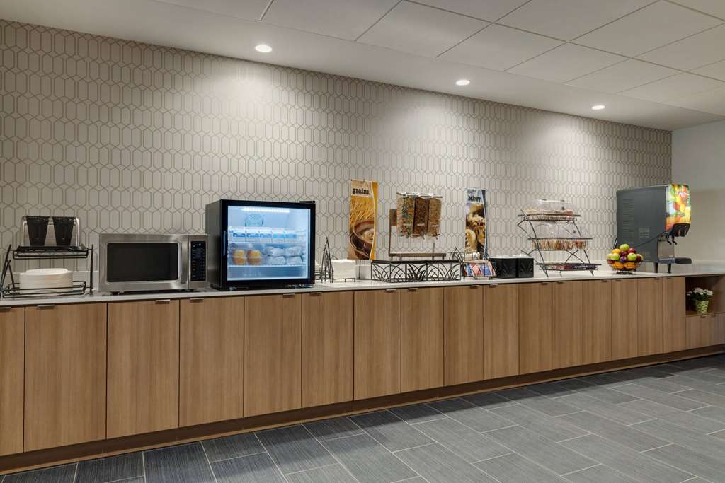 Microtel Inn & Suites by Wyndham Gambrills - photo 21