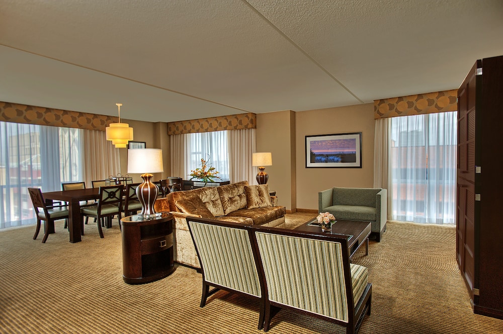 The Heldrich Hotel - photo 8