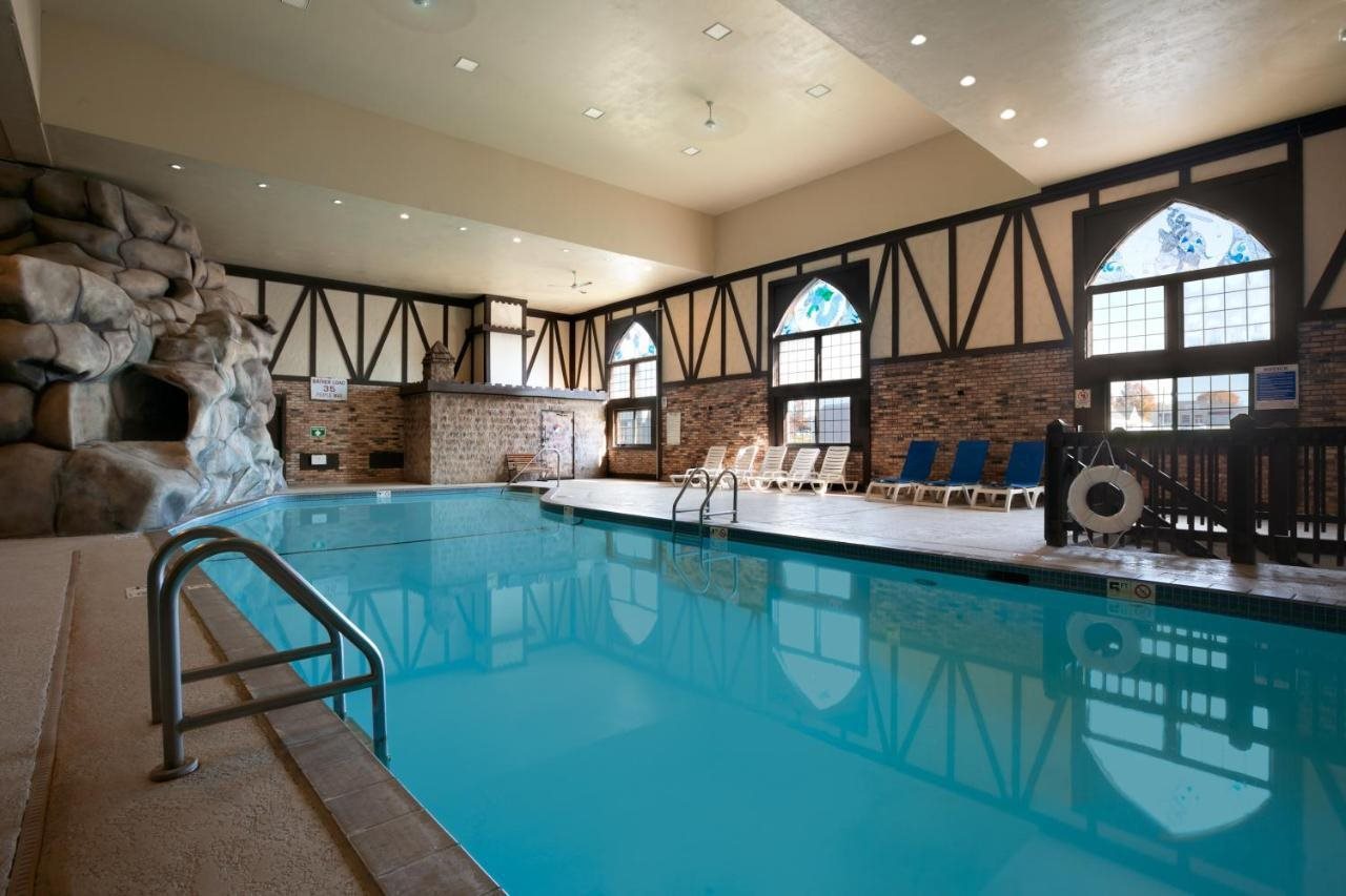 Travelodge Inn and Suites Muscatine - photo 3