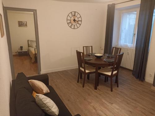 Aux Thermes — hotel in Salins-Les-Bains
