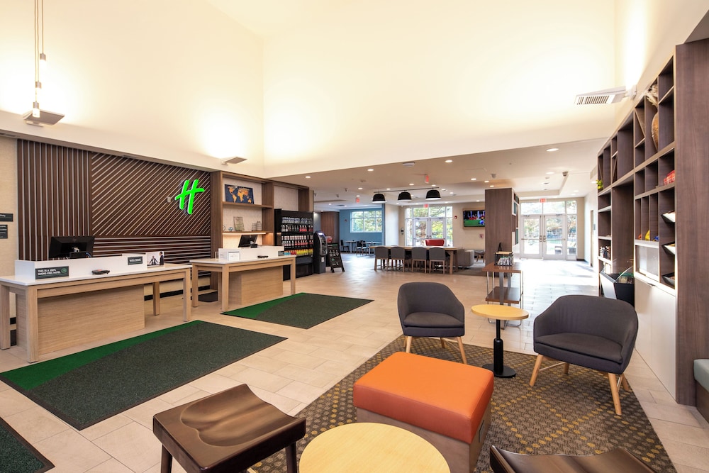 Holiday Inn & Suites Detroit Troy by IHG - photo 59