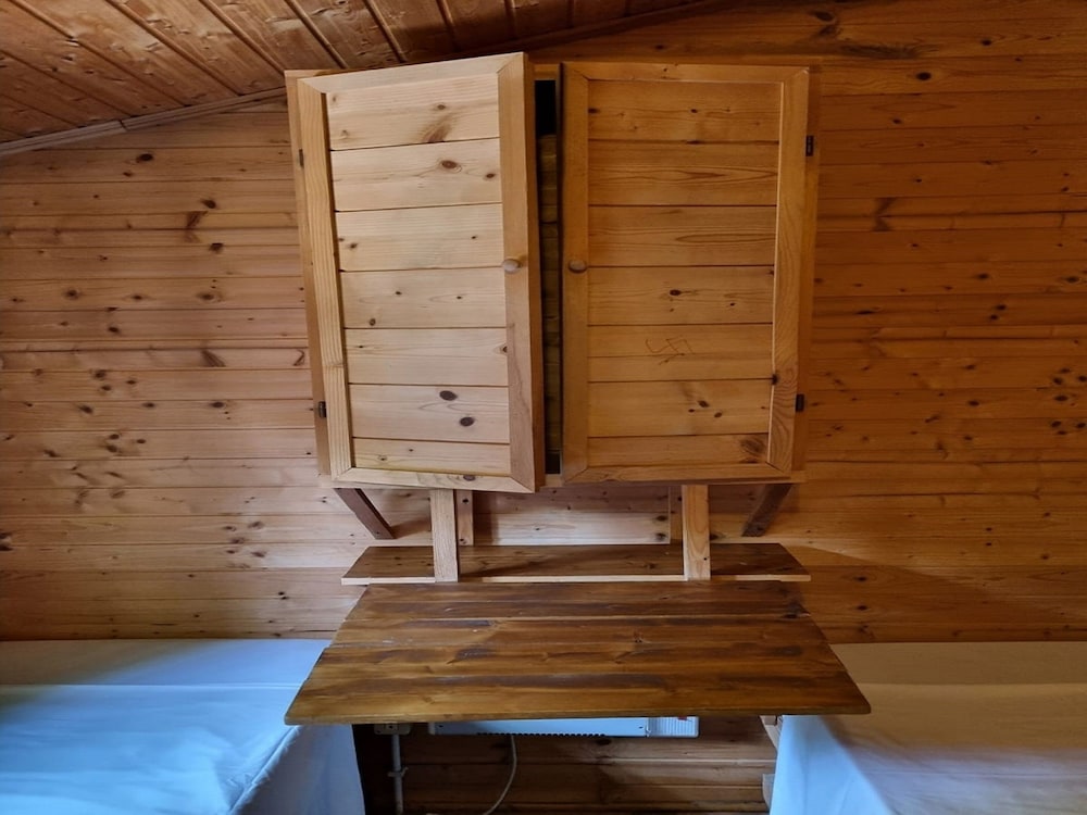 Seven Hills Camping Village — 4-Star Luxury Hotel in Rome, Italy