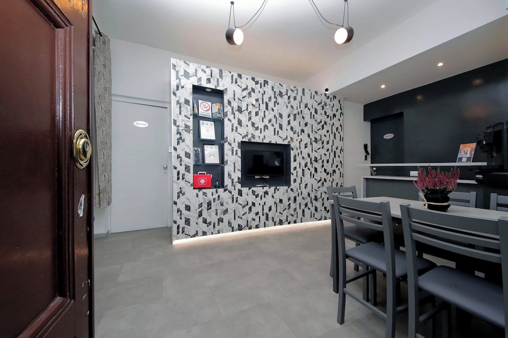Romaresidence Trastevere Guesthouse — 4-Star Luxury Hotel in Rome, Italy