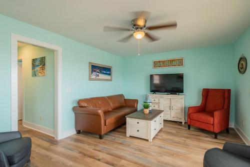 Southern Seabreeze by Oak Island Accommodations - photo 23