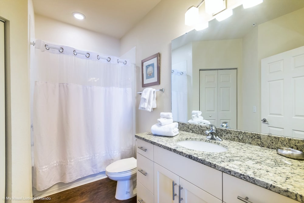 3 Bedrooms2 Bathrooms Lucaya Village 20 107 - photo 19