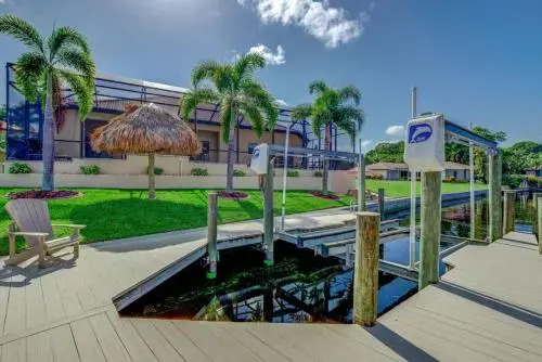 Majestic by the Yacht Club - photo 6