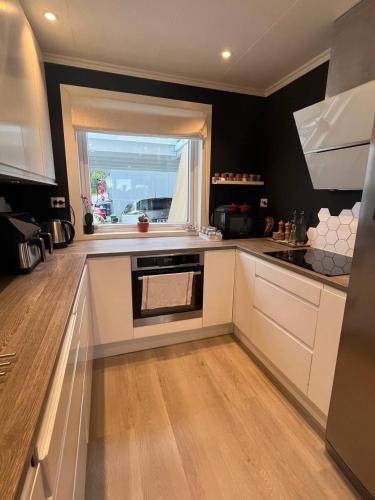 Cozy Urban Single Room — Alesund — photo 4