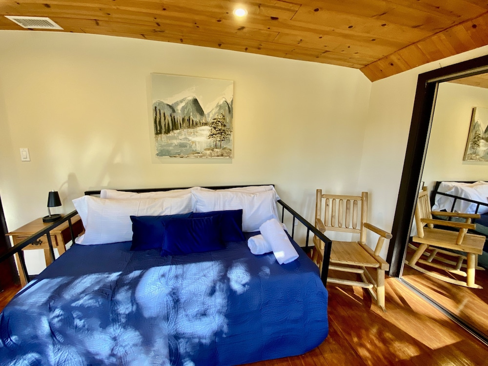 Idyllwild Inn - photo 34
