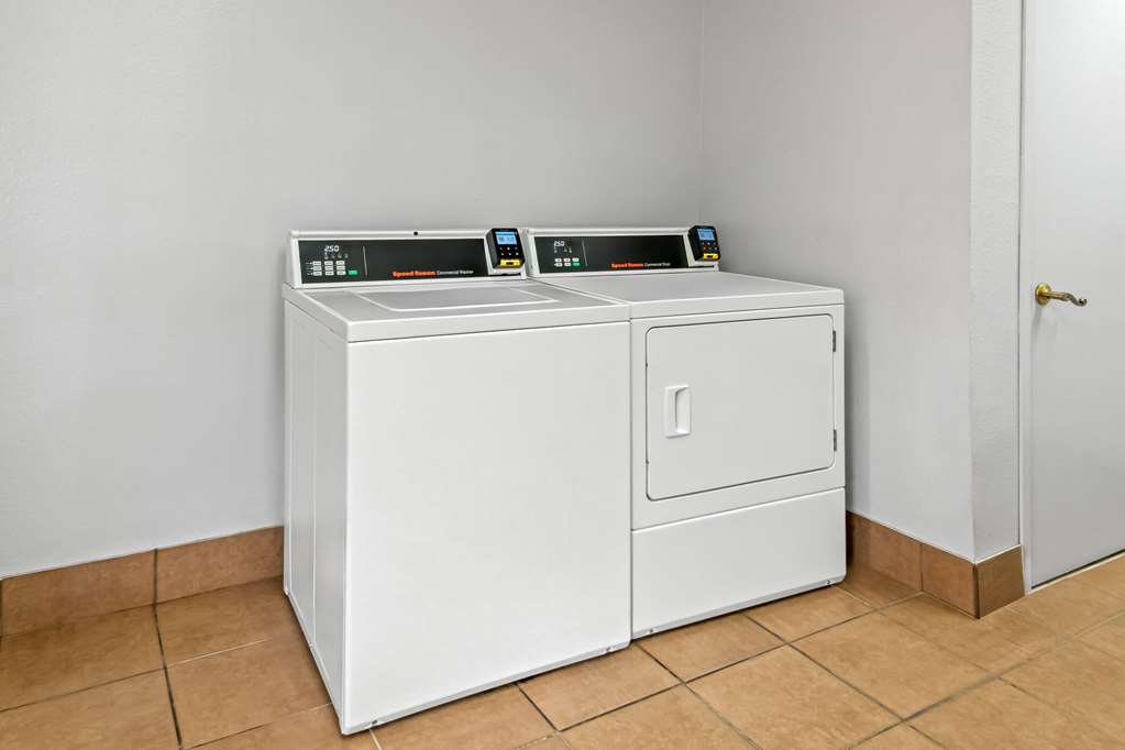 Super 8 by Wyndham Grand Prairie Southwest - photo 29