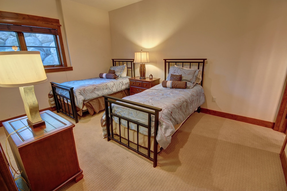 Keystone Sanctuary 248 by SummitCove Vacation Lodging — Keystone — photo 3