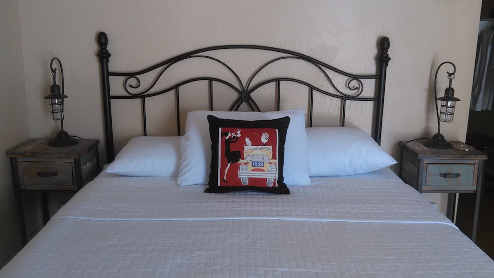 Cottonwood Hotel - photo 6