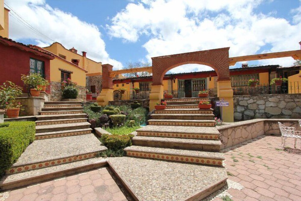 Villa De La Plata — 4-Star Luxury Hotel in Guanajuato, Mexico
