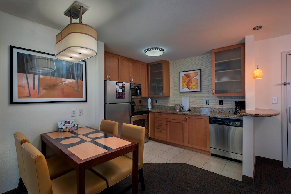 Residence Inn Bryan College Station - photo 6