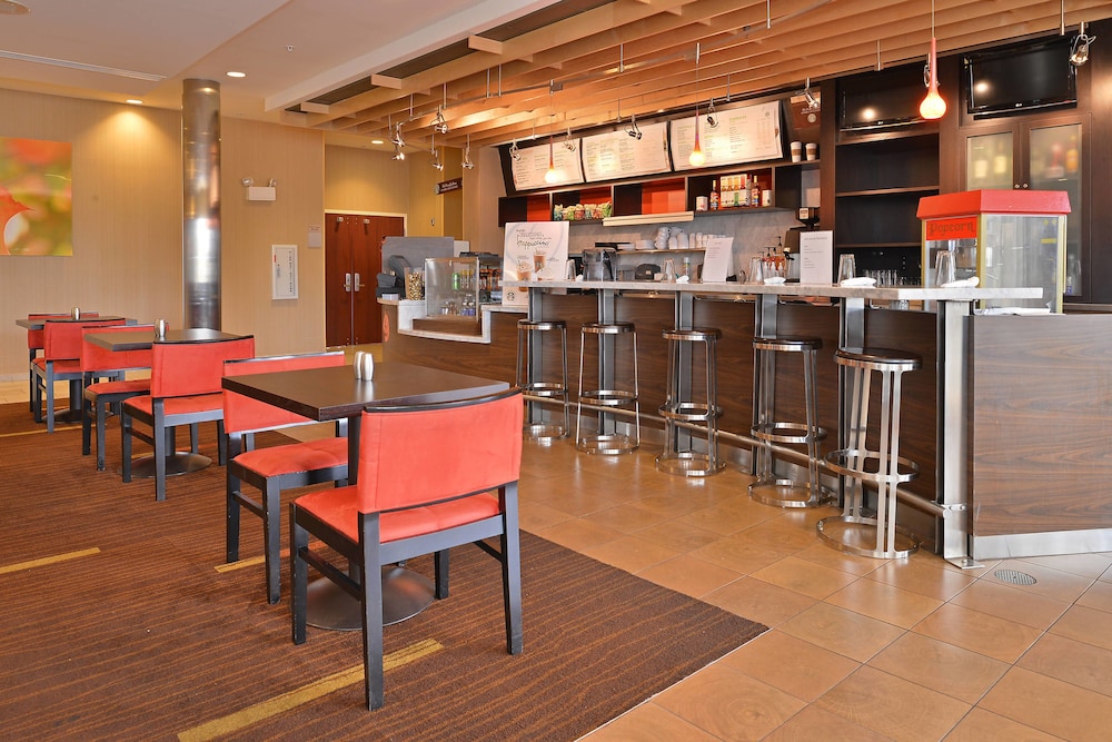 Courtyard by Marriott Burlington Mt. Holly Westampton - featured photo